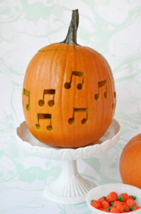 18 Amazing Pumpkin Carving Ideas for Halloween